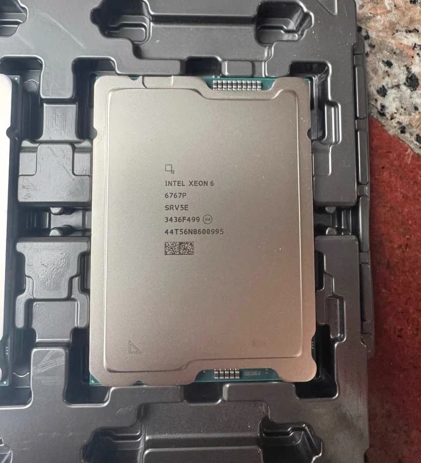 Intel Platinum 6767P Processor 64-core 128-thread FC LGA 4710 Server CPU